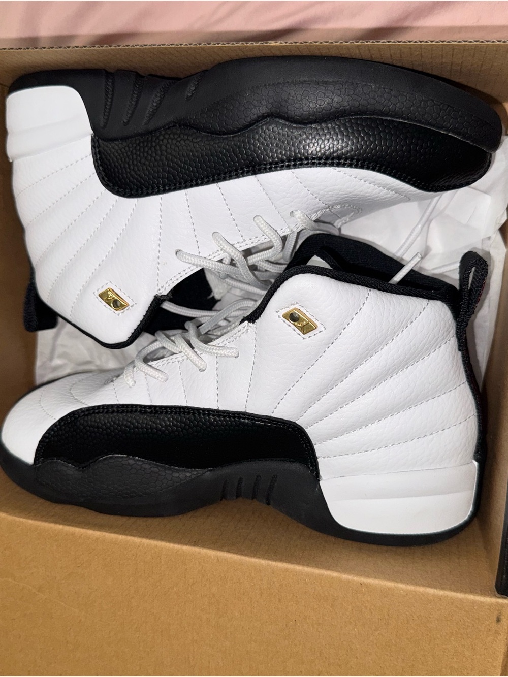 Jordan Taxi 12’s size 1.5